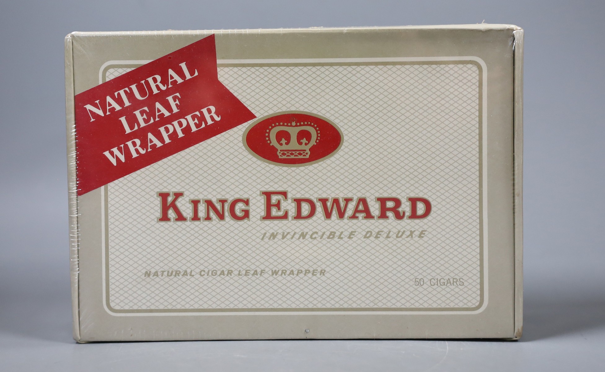 A set of 50 King Edward Invincible Deluxe cigars, in sealed box